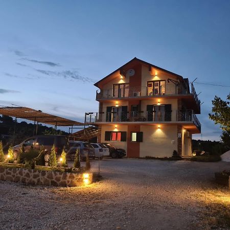 Slatki Snovi II Hotel คนิน ภายนอก รูปภาพ